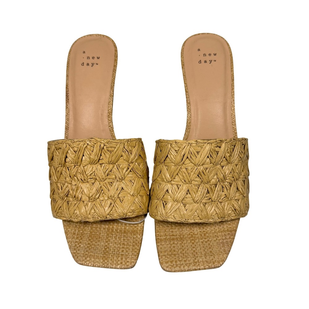 A New Day Womens Tan Woven Raffia Kitten Heel Mules Square Toe Sandals Size‎ 9.5
